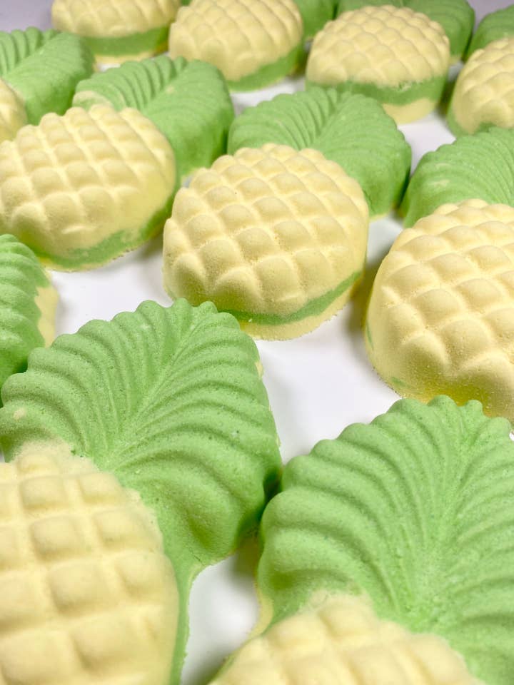 Pineapples for wholesale by Splish Splash Bath Bombs