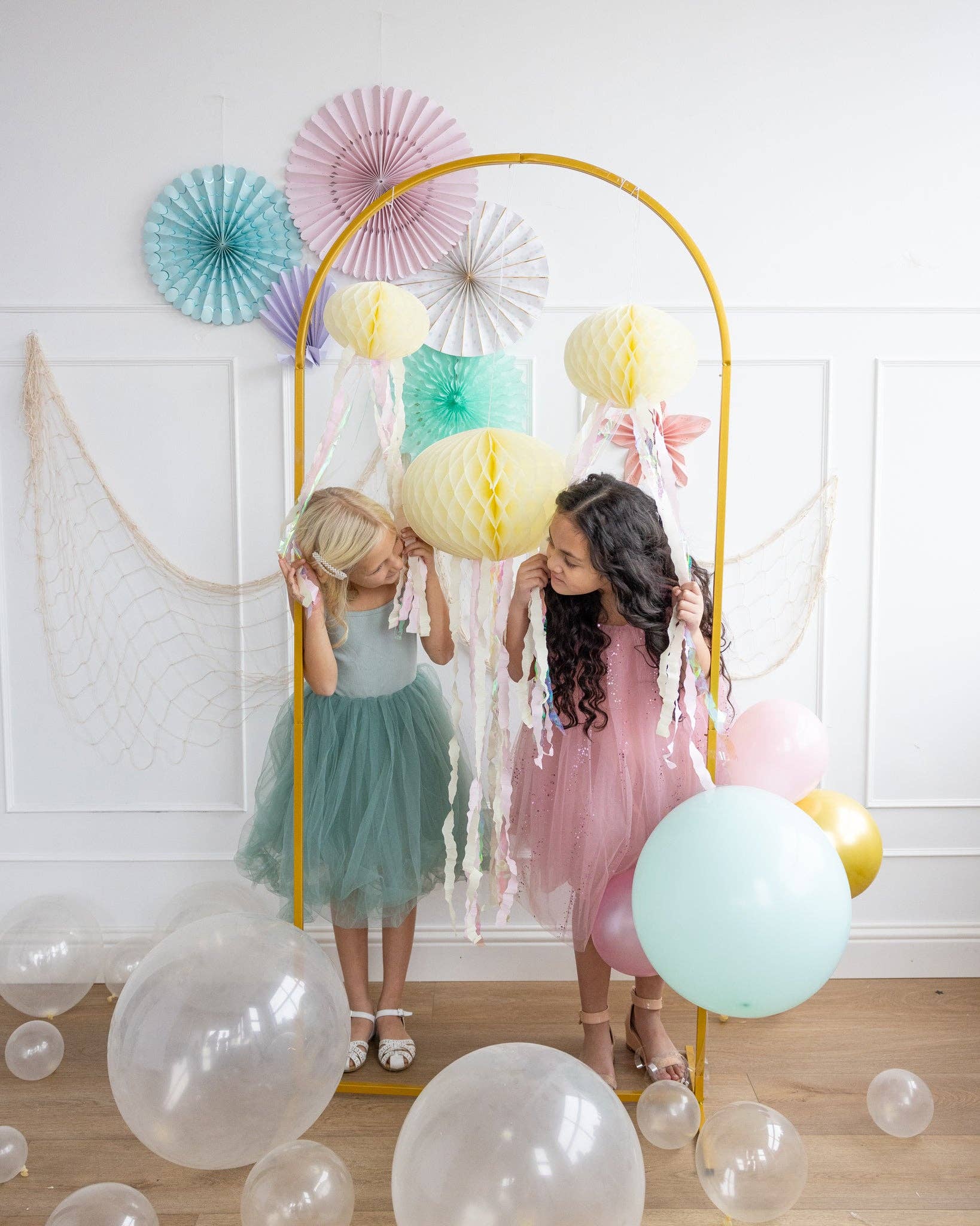 My Mind’s Eye - Wholesale Decal - Party Decorations - SEA1002 - Honeycomb Jellyfish Set7