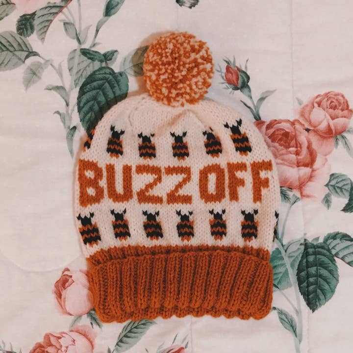 Buzz Off pour la vente par Moonbean knits