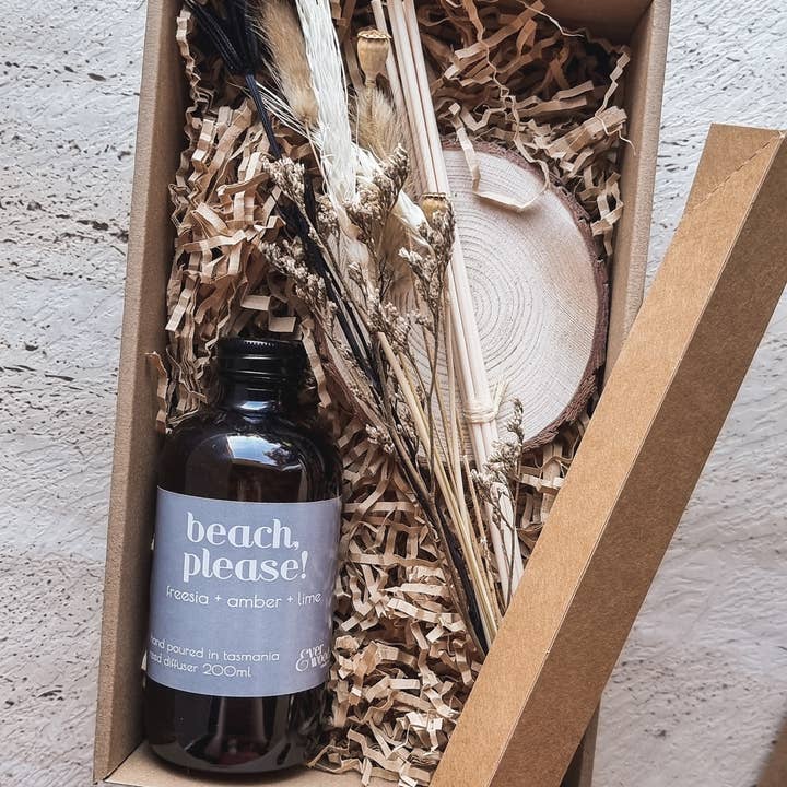Everwood Candle Co. - Wholesale Reed Diffuser - 'Beach, Please!' Botanical Reed Diffuser 200ml