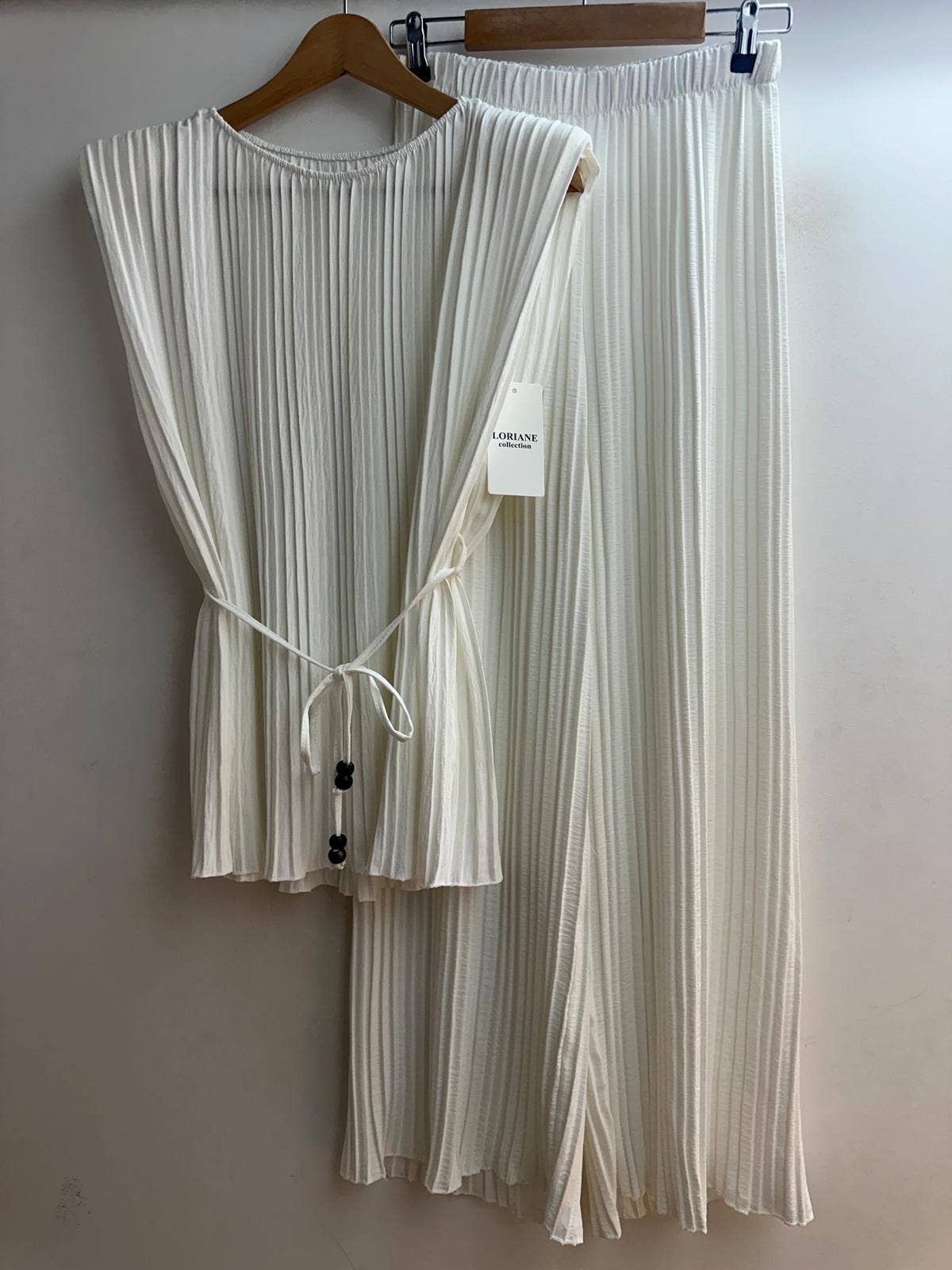 LORIANE - Wholesale Top & Pant Set (NOT Loungewear) - Women's - 7260 61129 Pleated top and pants set0