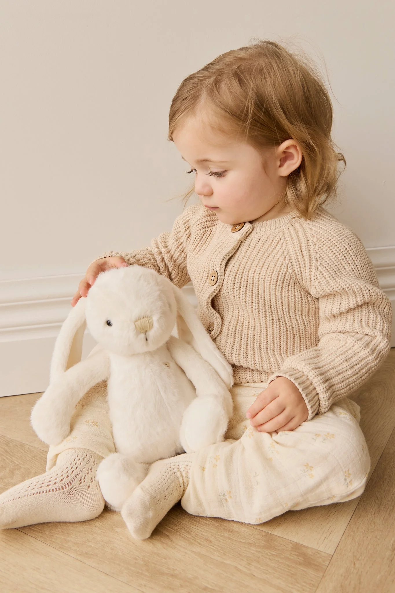Shine on me Distribution - Wholesale Stuffed/Plush Toy - Kids & Baby - Plush - Penelope the bunny - Marshmallow - Snuggle Bunnies2