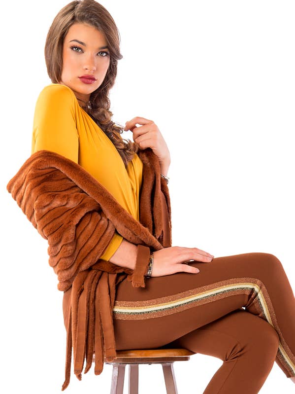 ZUMBI Fashion Store - Vendita all'ingrosso Cappotto - Donna - Giacca corta in melton con cintura e ricamo1