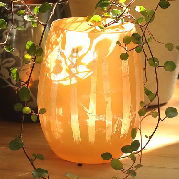 VIK - Photophore en verre gravé motif Bambouseraie pour la vente par Graphic Home Editions