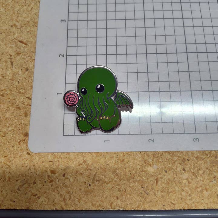 Mountain's Misfits - Wholesale Lapel Pin/Button - Cthulhu & Candy Enamel Pin - Cthulhu Lovecraft Pin4
