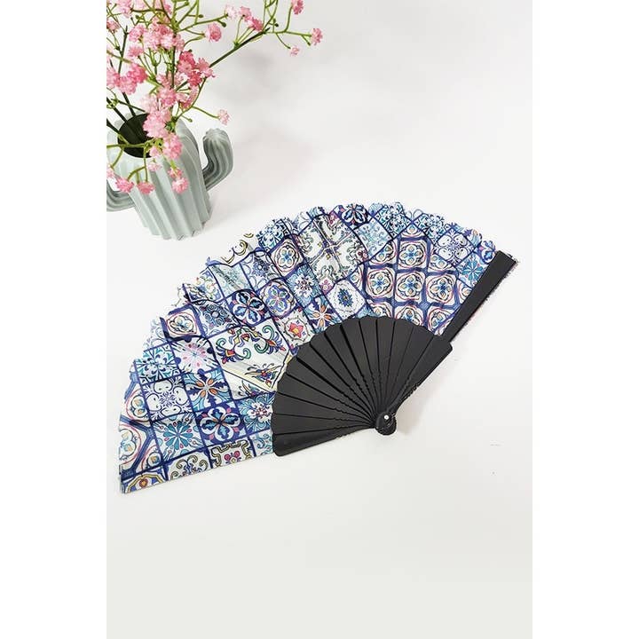 Ventilateur pliable à la main pour la vente par Funteze