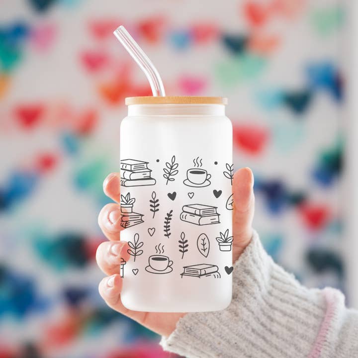 Koffie Chic Glazen IJskoffiebeker met Bamboedeksel & Rietje voor wholesale door Love Mae Co.