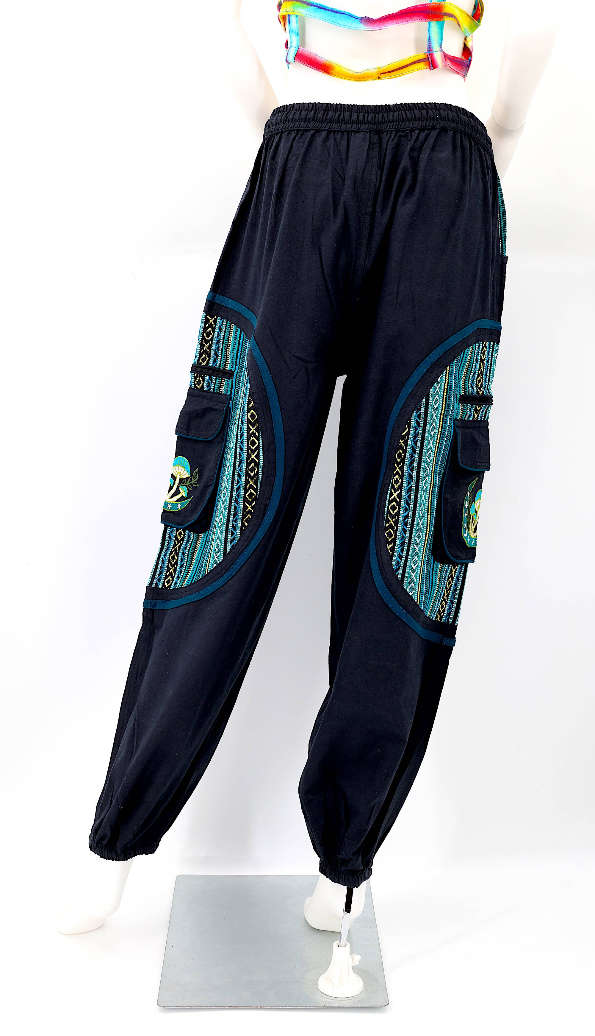 Himalaya Handmade - Venta al por mayor Pantalones - Mujer - Pantalones bohemios hechos a mano de algodón con bordado de luna y hongos estilo harem46