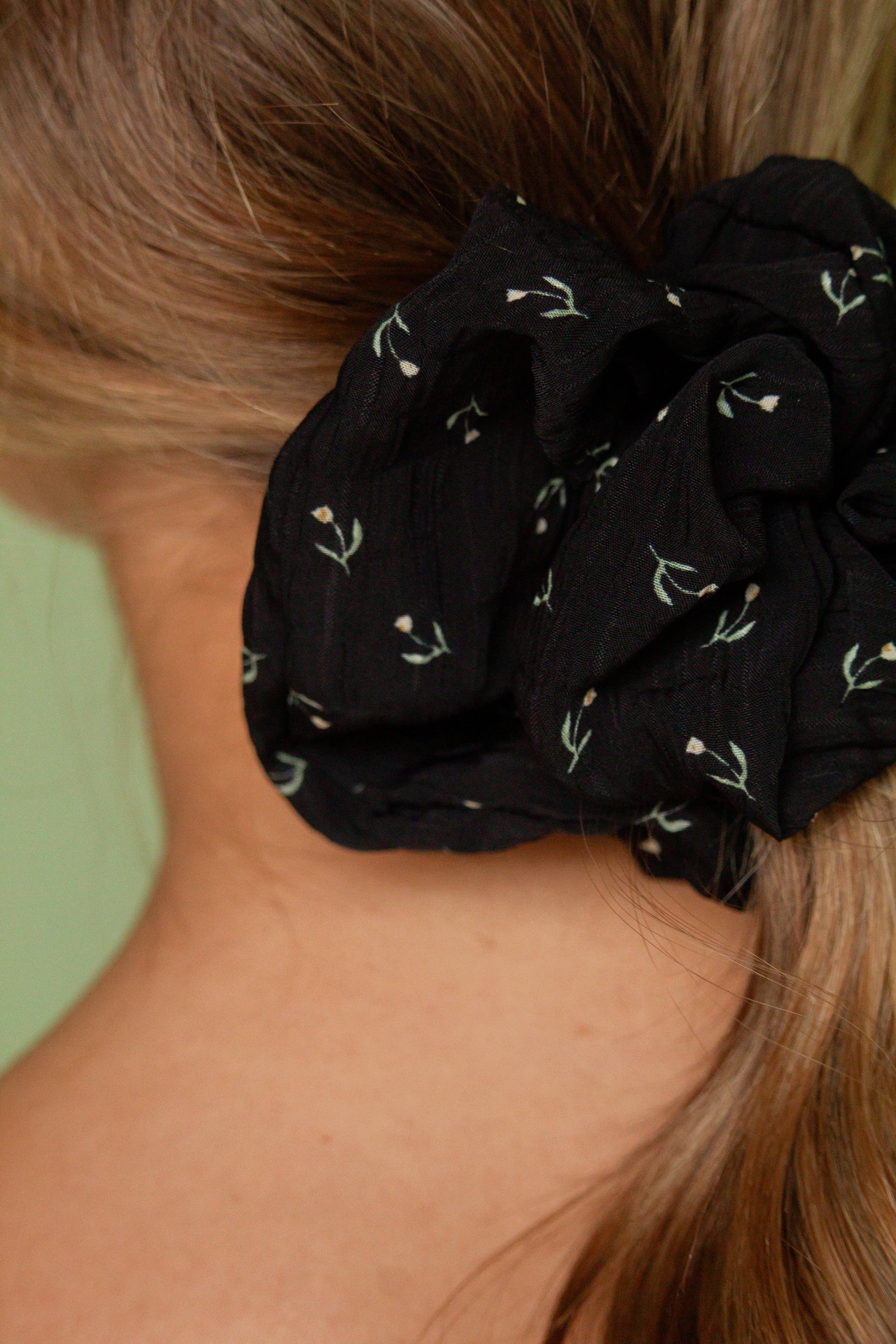 Shop Andi – wholesale Scrunchie - Women’s – Black Floral Jumbo Scrunchie1