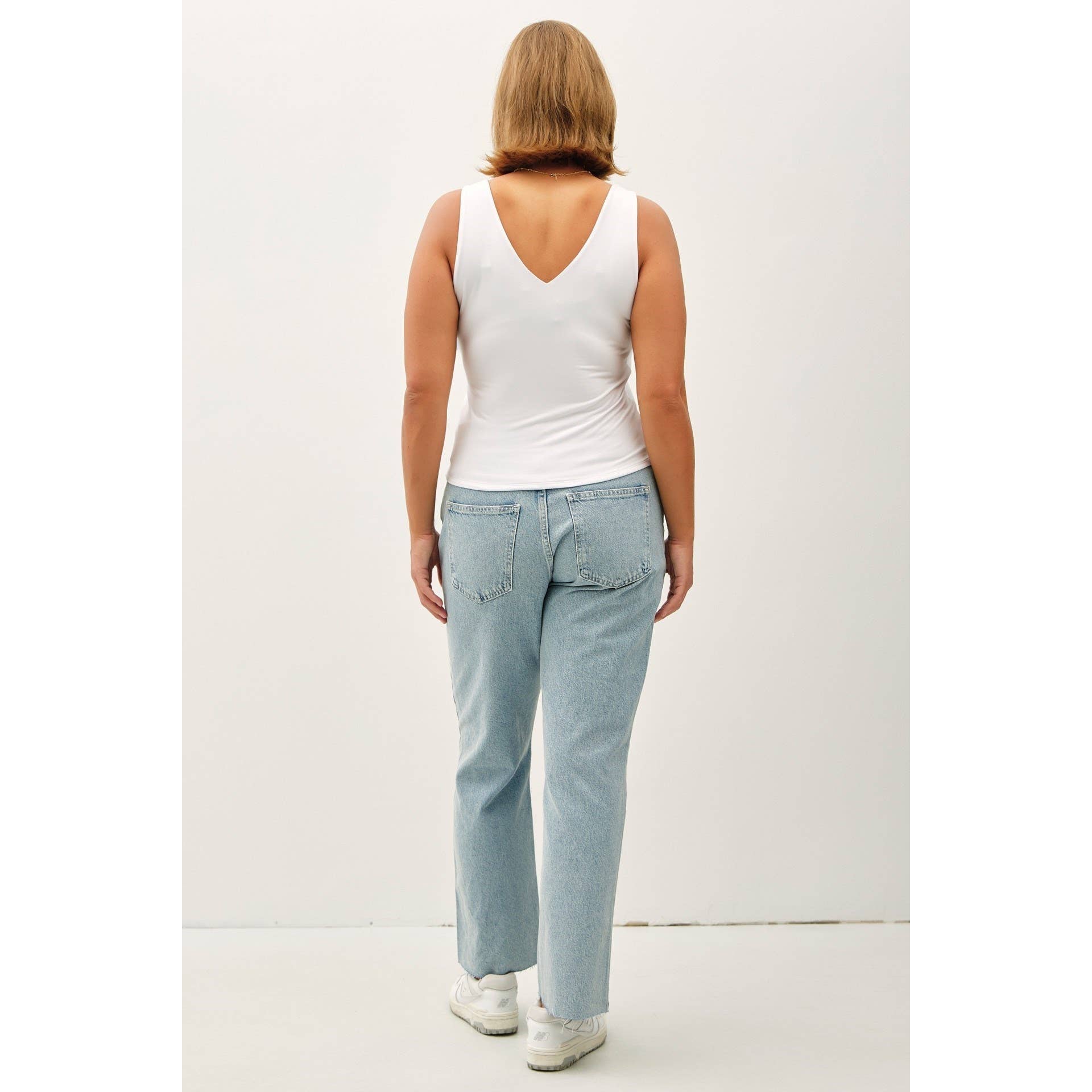 Curve Market - Wholesale Tank Top - Women's - PLUS SIZE DOUBLE LINED V NECK TANK TOP5