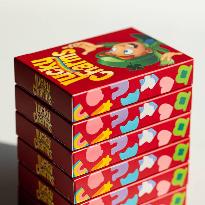 FULTONS Playing Cards - Wholesale Playing Cards - LUCKY CHARMS™ GOLD FOIL PLAYING CARDS7