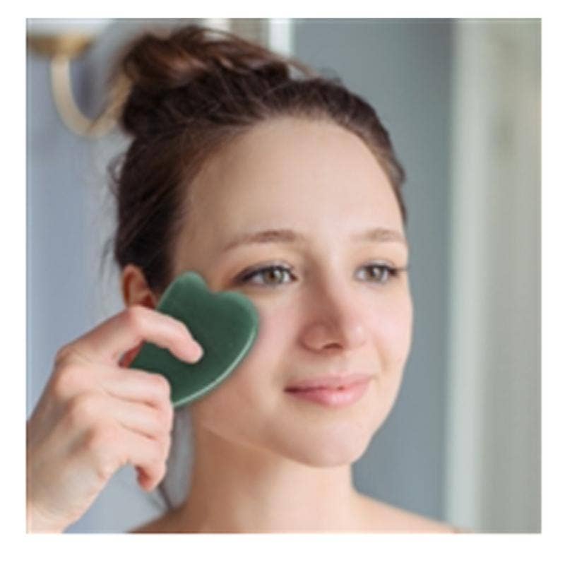 La Boîte à Cailloux - Wholesale Gua Sha Tool - Green Aventurine Heart Gua Sha Brazil A 80mm1
