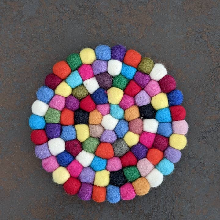 Cool Trade Winds - Wholesale Placemat - Fun Felt Wool Ball Placemat / Trivet15