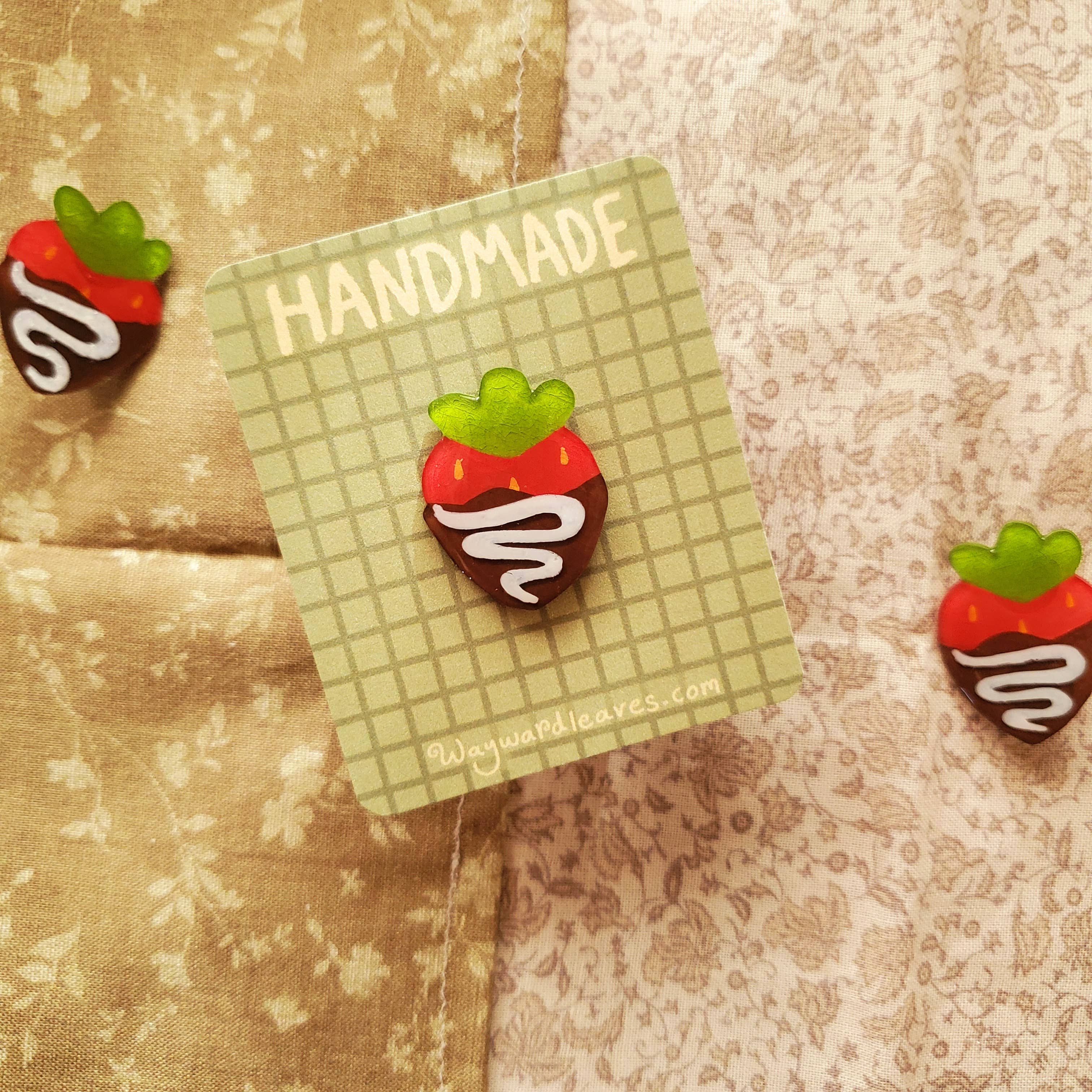 Wayward Leaves - Wholesale Lapel Pin/Button - Dessert Pins4