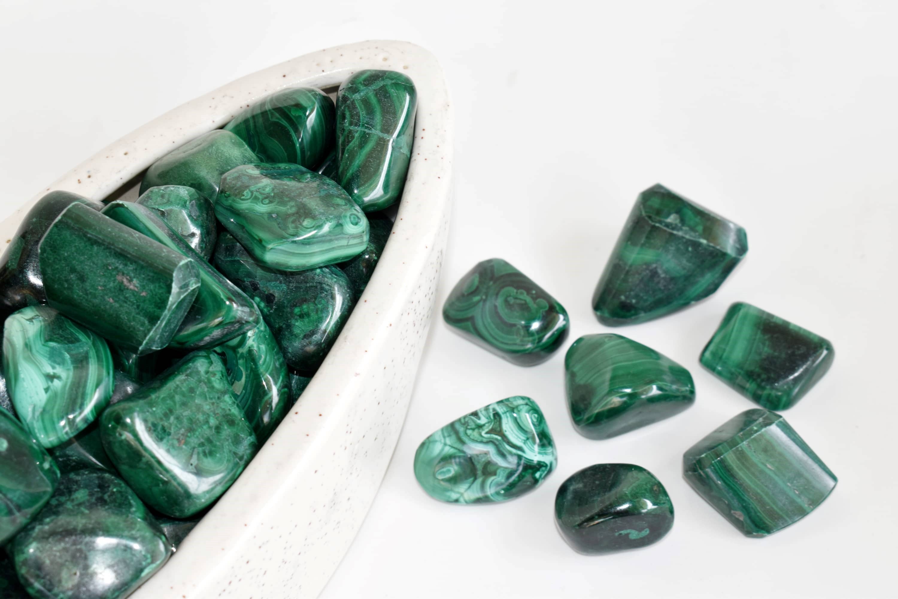 Soothing Crystals - Wholesale Spiritual Stone/Crystal - 100g Tumbled Stones | Synthetic Malachite | Crystals Stones3