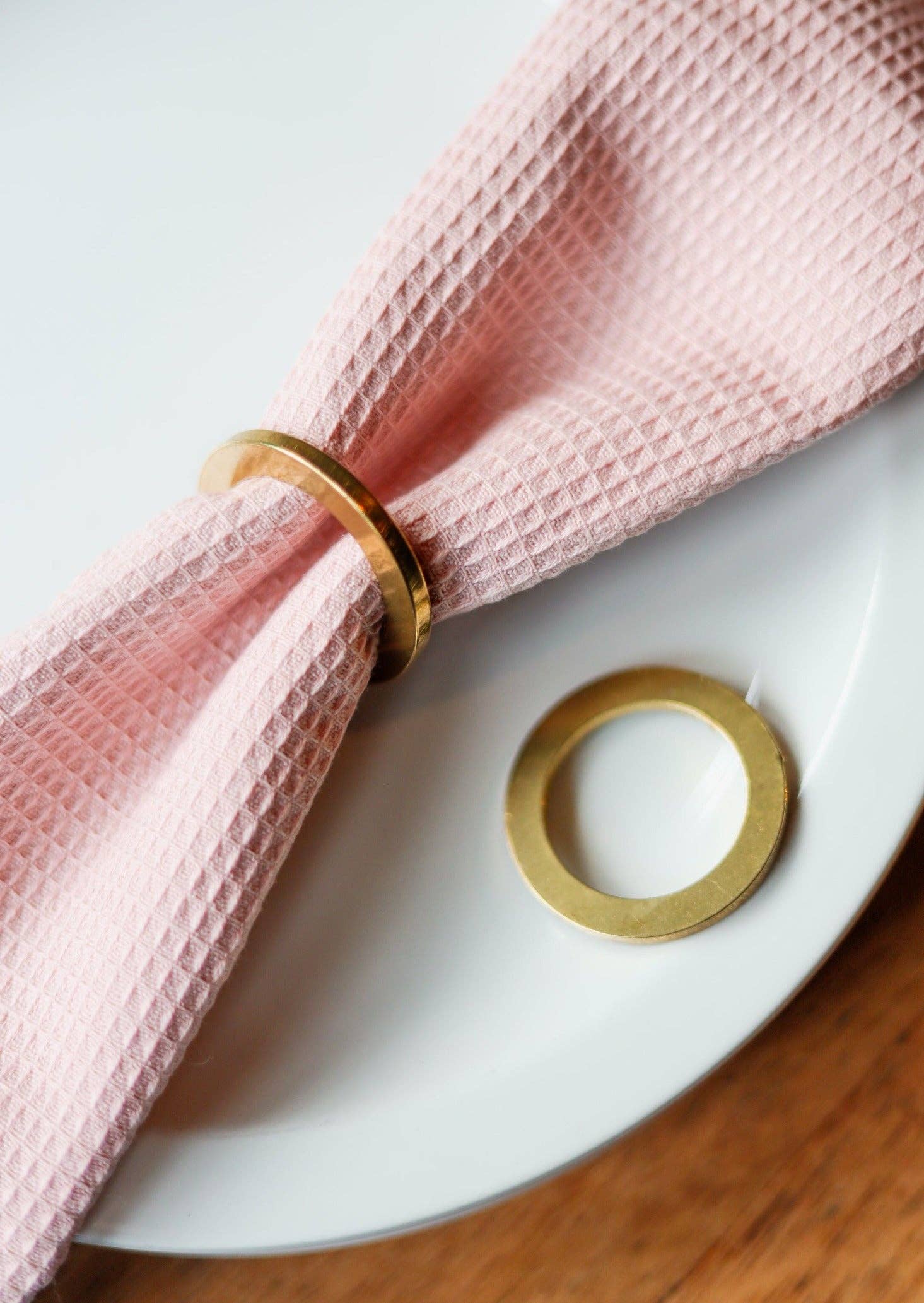 Pivot - Wholesale Napkin Ring - Napkin Rings - Brass (Set of 2)5