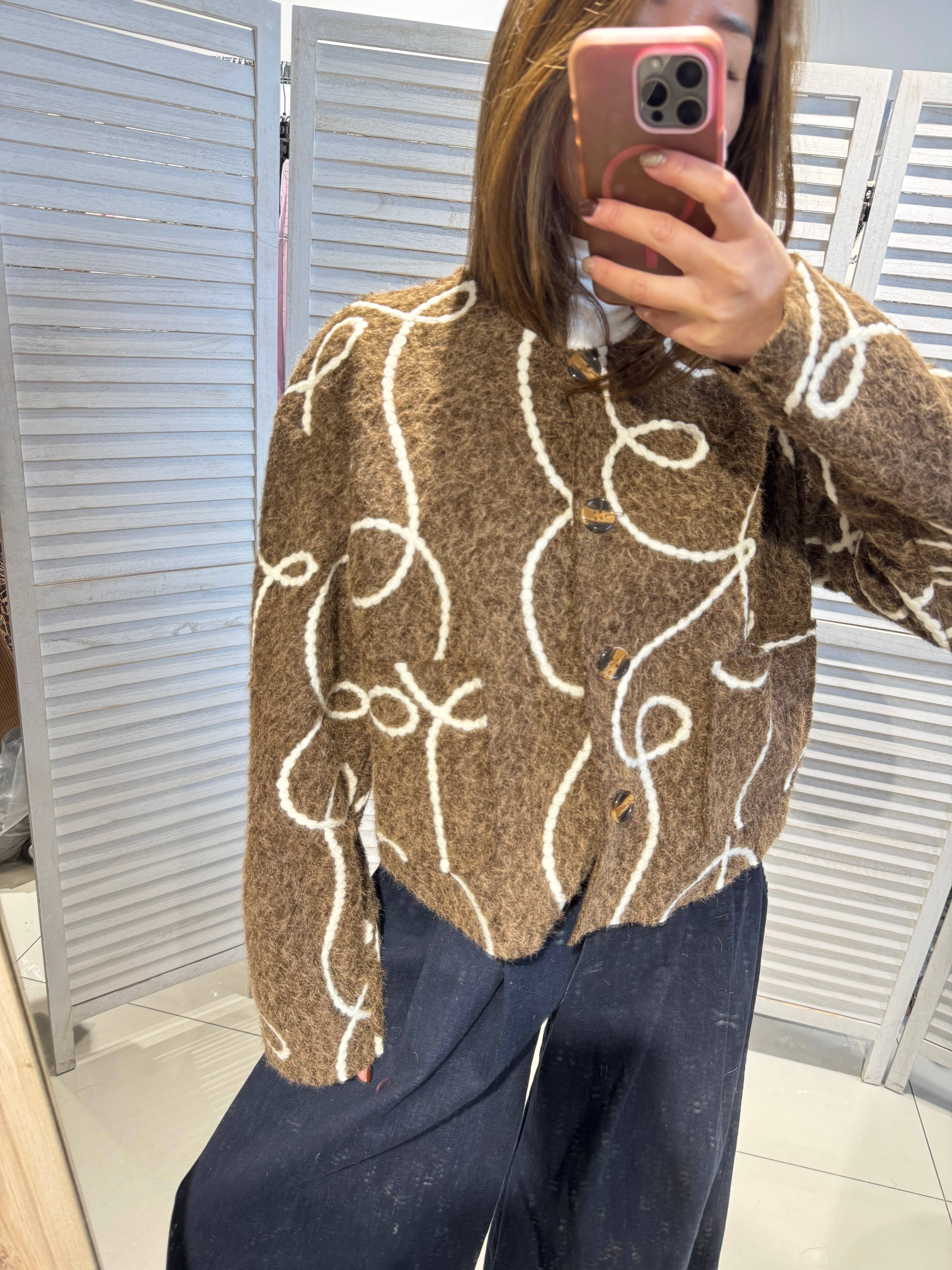 Marron Vêtement féminin stylé et confortable en vente sur Faire6