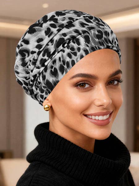 Berretto Chemo Cloche Nero Grigio Leopardato per la vendita all'ingrosso da parte di Turban Plus