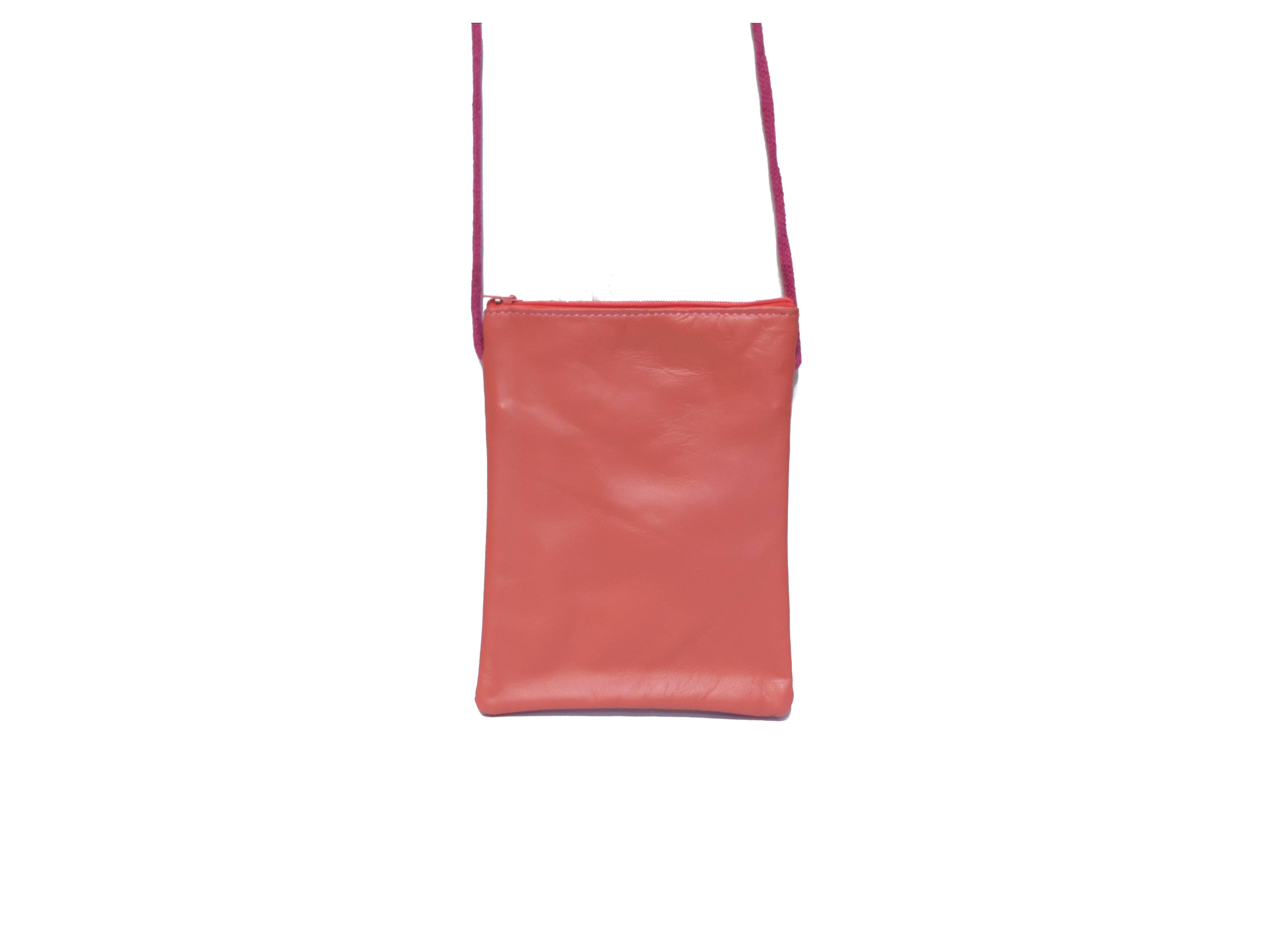 Royal marais – wholesale Coin purse – Unisex – Leather neck pouch3