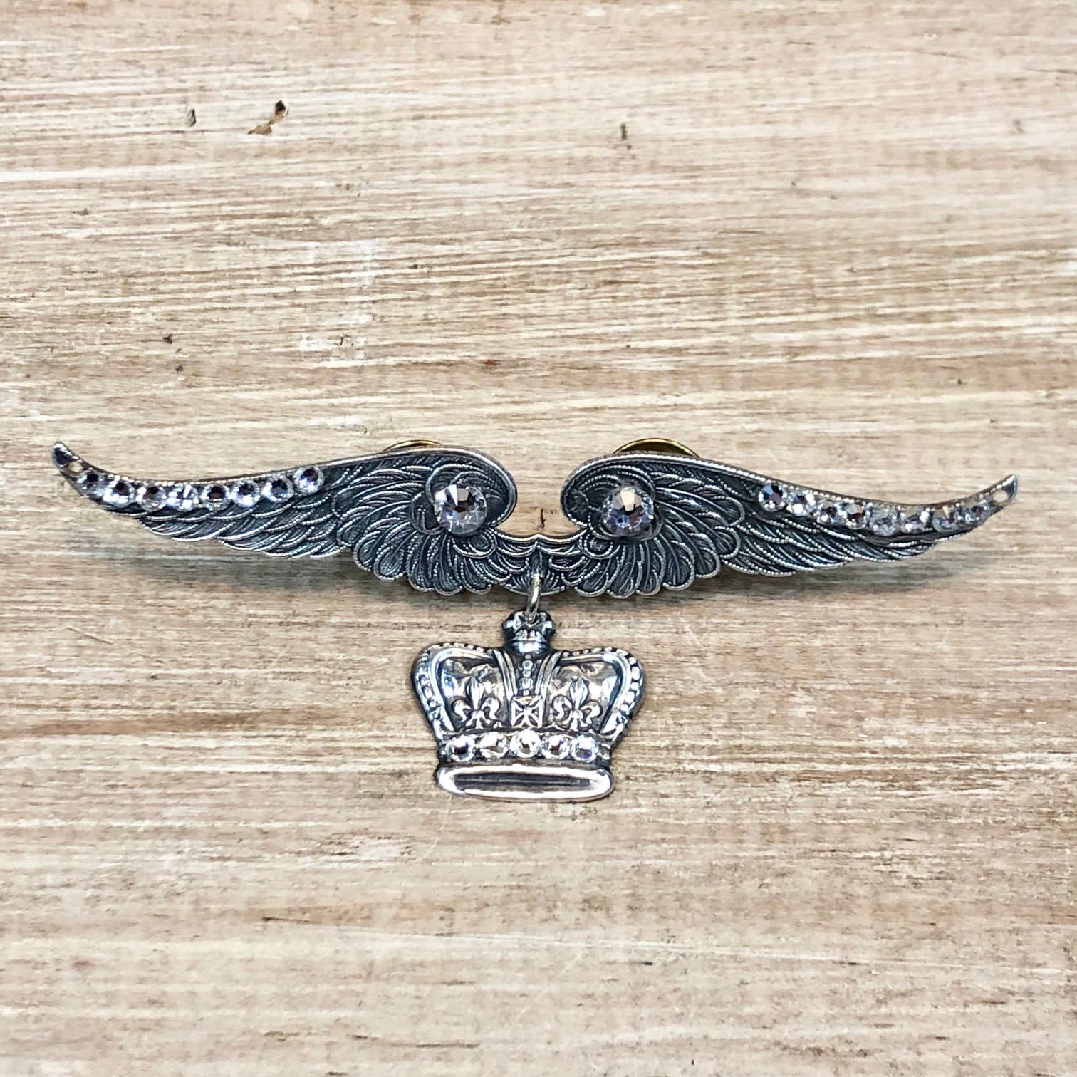 Lorraine Frances Jewelry - Wholesale Brooch - Blinged Wing Pin Brooch With Crown1