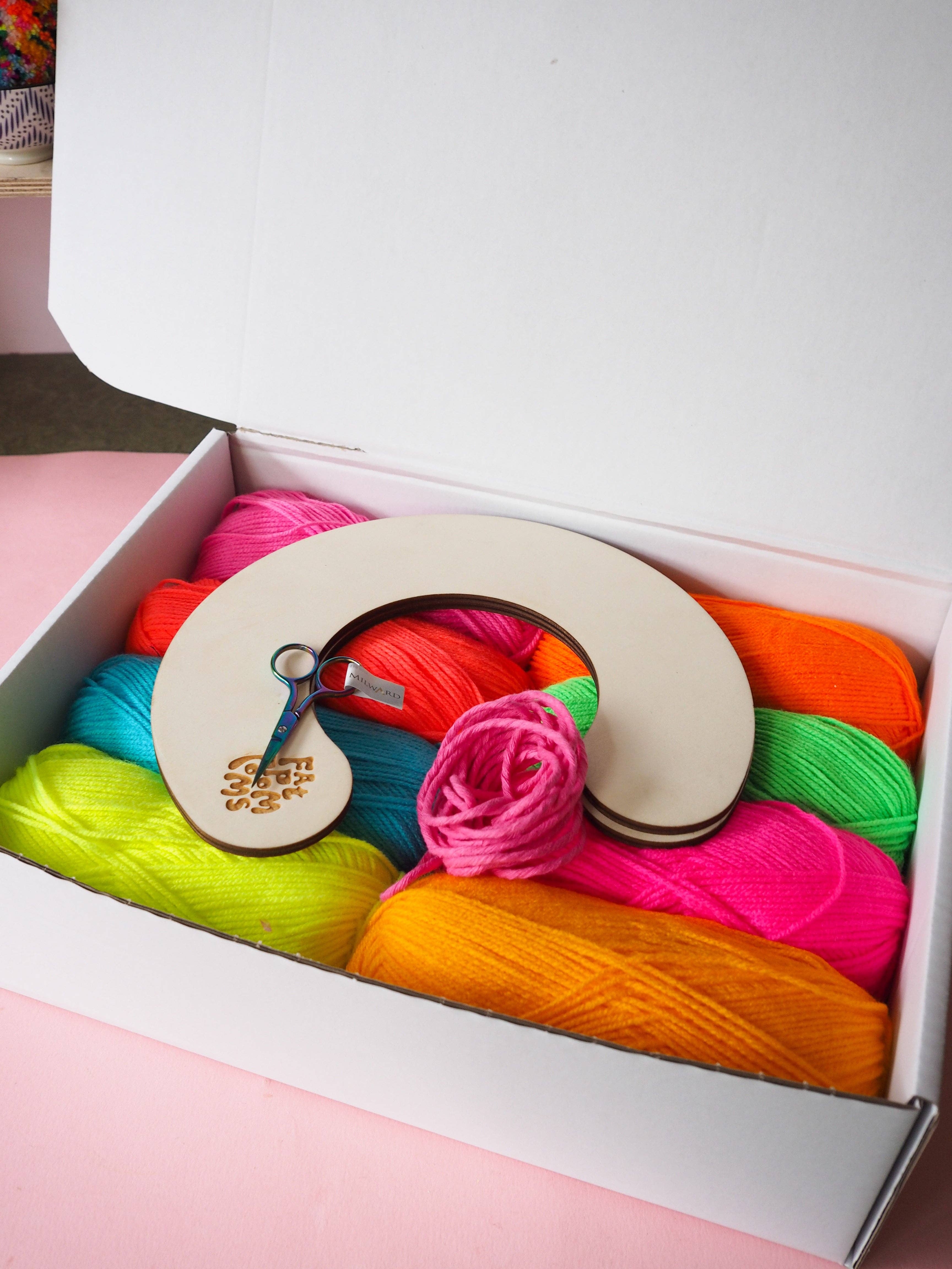 Fat Pom Poms – wholesale DIY craft kit – Bright Giant Pom Pom Kit5