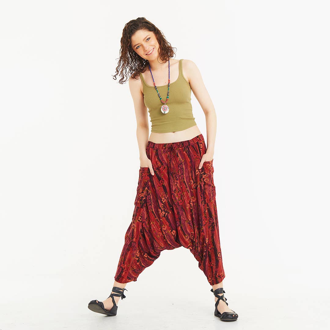 Los Banditos - Wholesale Pants - Women's - Red Patterned Elastic Waist Capri Harem Pants1