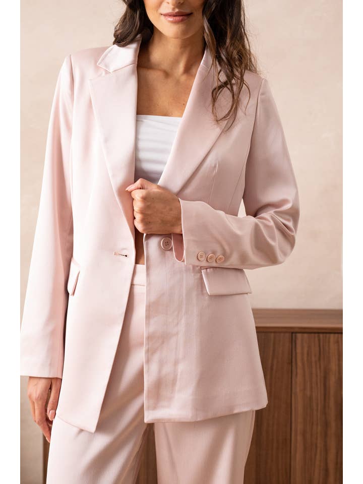 Attentif Paris - Vente Veste de tailleur – femme - Veste cintrée unie en satin47