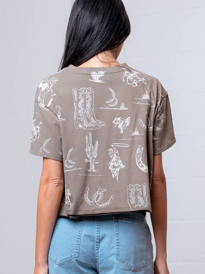 Taelynn - Vendita all'ingrosso Maglietta - Donna - HT28781T-MAGLIETTA A MANICHE CORTE CON STAMPA WESTERN E SCOLLO ROTONDO20
