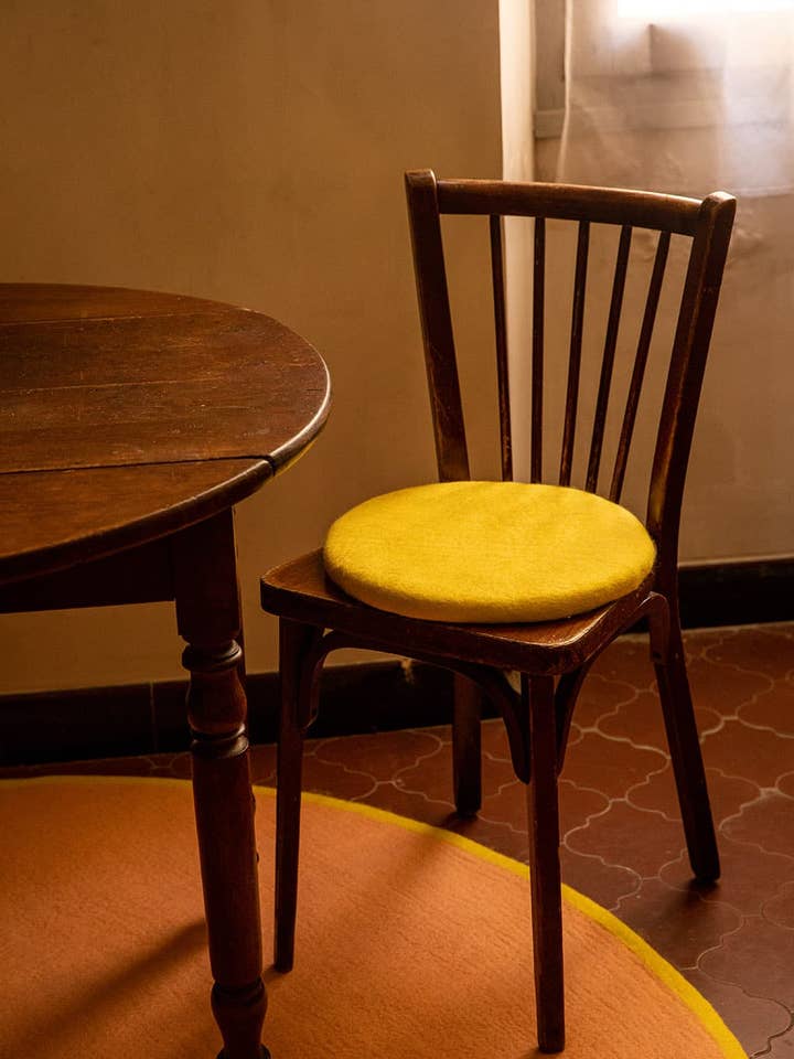 Almofada Redonda de Feltro para Cadeira Little Chakati por atacado de MUSKHANE