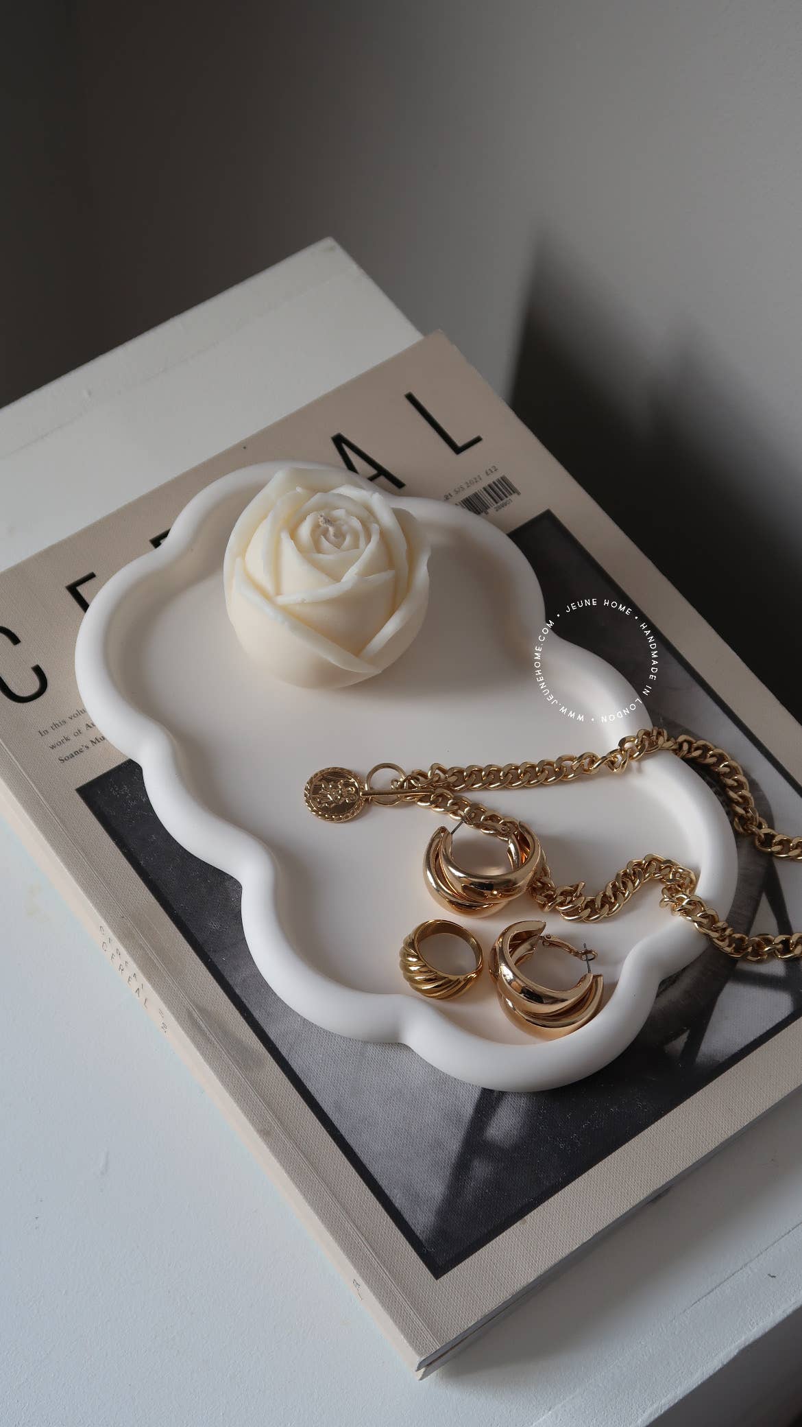 Jeune Home - Wholesale Decorative Tray - Nami - oblong wavy tray | Wavy tray | cloud tray 4