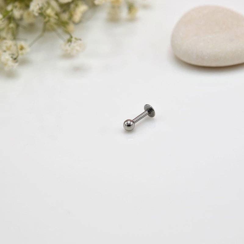 StockJWL - Venta al por mayor Pendientes de botón/aretes de poste - Pendientes de acero con cierre plano, piercing de concha, cartílago y más holograma dorado negro y color plata.8