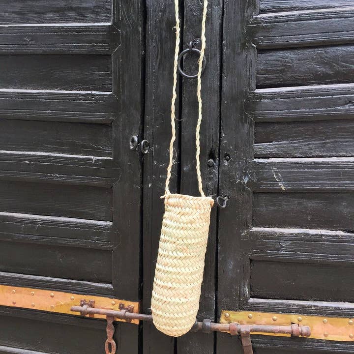 High crafty โ wholesale Basket โ Hanging Basket โ Handmade Moroccan Palm Leaf Wall Basket | N