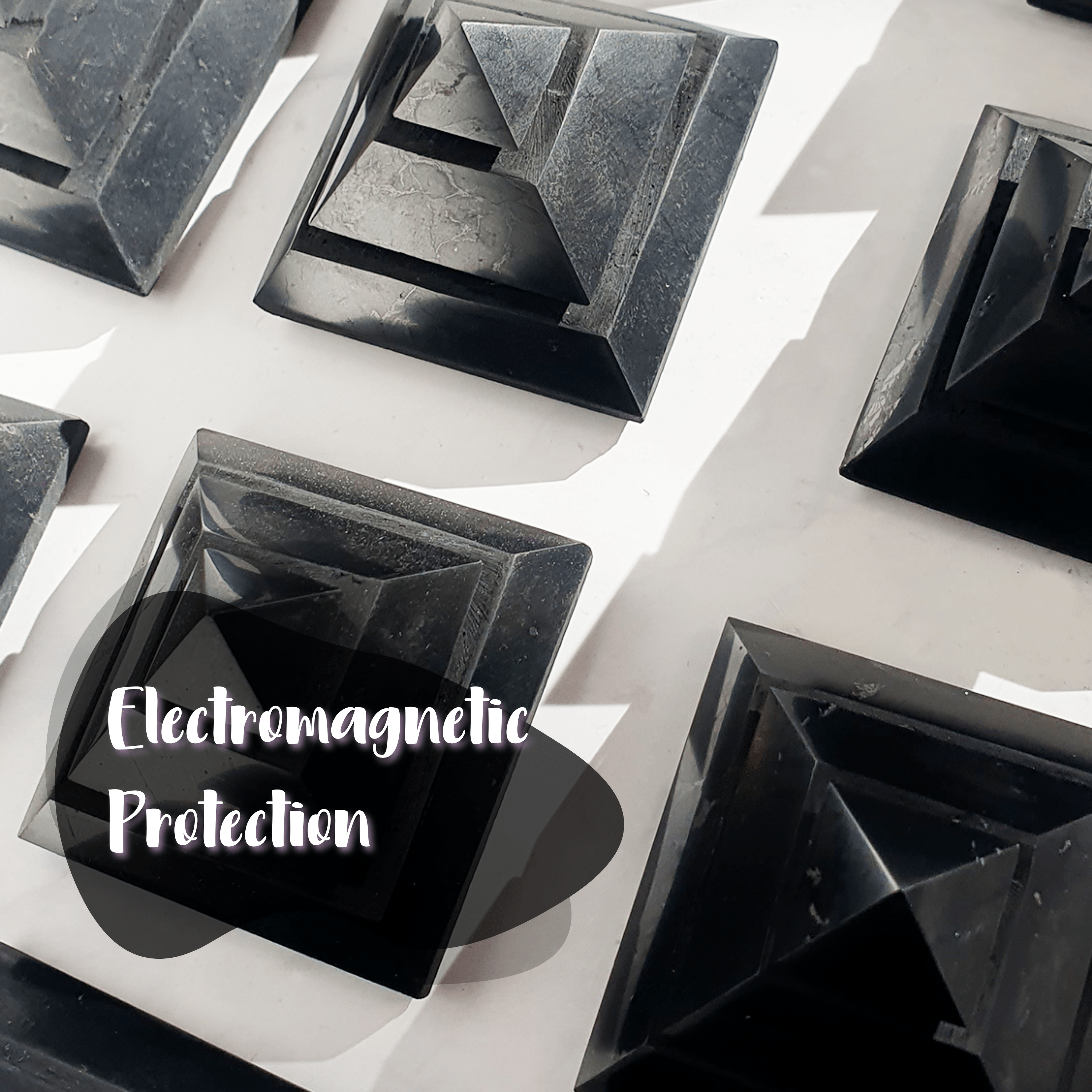 Vives de la Cortada S.L - Wholesale Spiritual Stone/Crystal - Sakkara Shungite Pyramid 10x10cm3