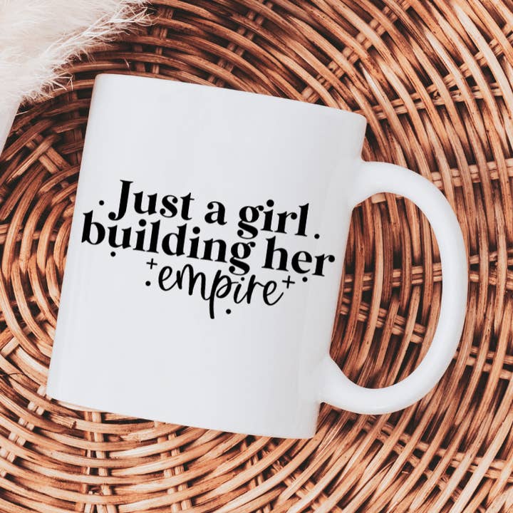 Bare en pige, der bygger sit imperium kaffekrus for engroshandel hos Solara Boutique