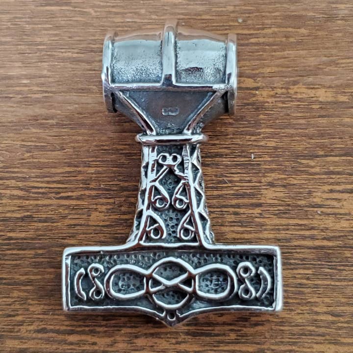 Pendentif à breloque Amulette Viking en argent sterling .925 de Thor's Hammer pour la vente par Dalfiya