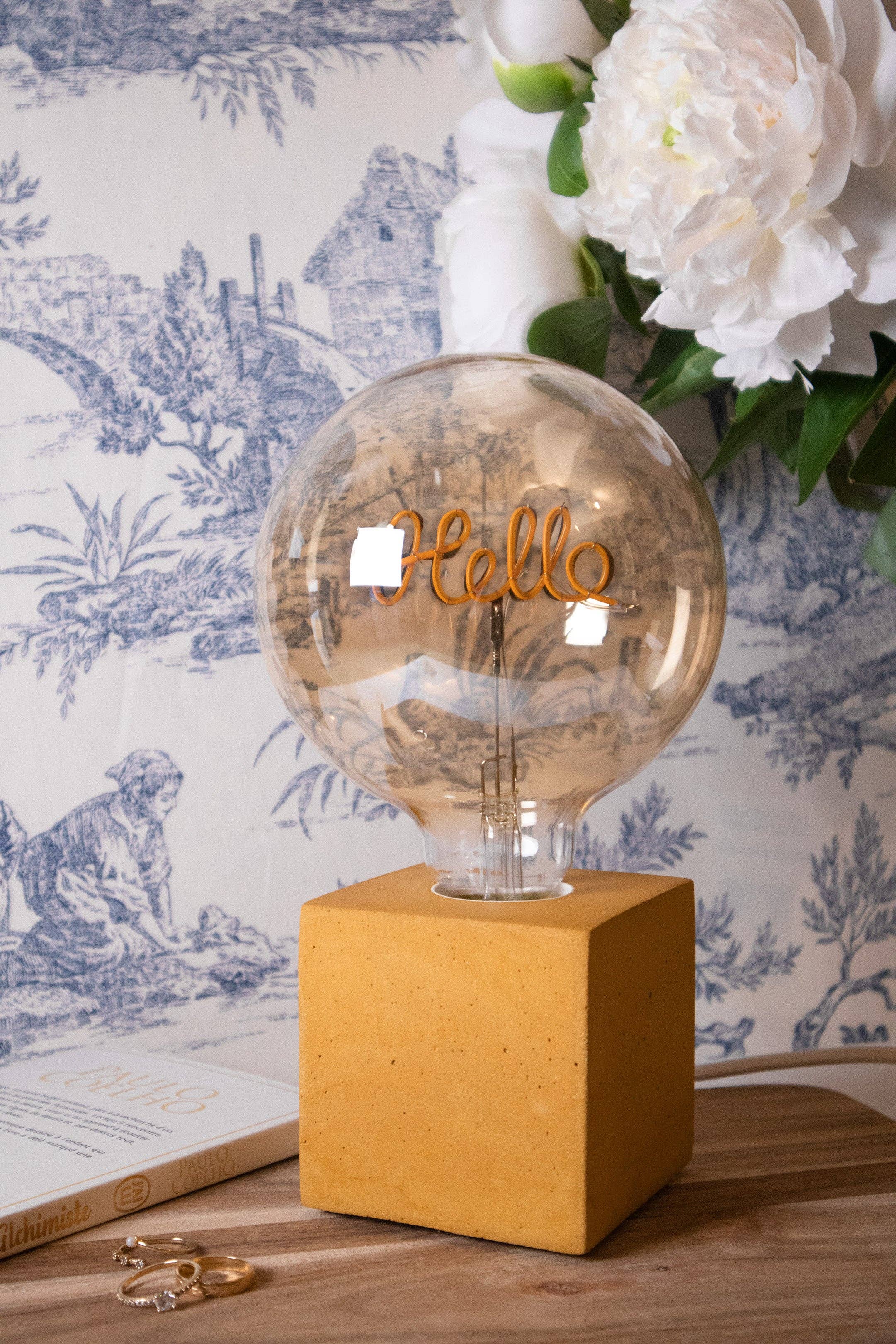 Junny - Wholesale Accent/Desk Lamp - Hello Lamp - Yellow Concrete2