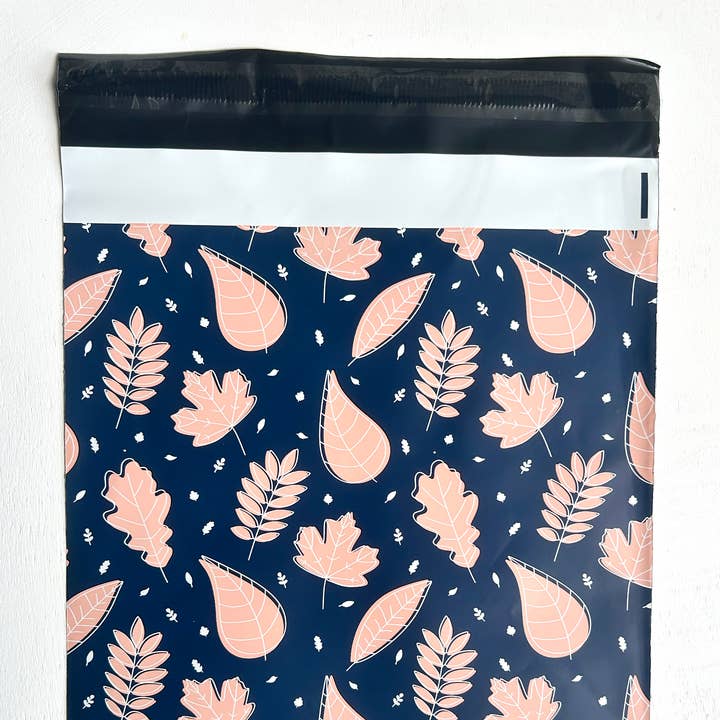 SomeFinn - Vente Enveloppe - Leafy Luxe : Pochettes en poly bleu avec motif de feuilles 10x13 250 unités0