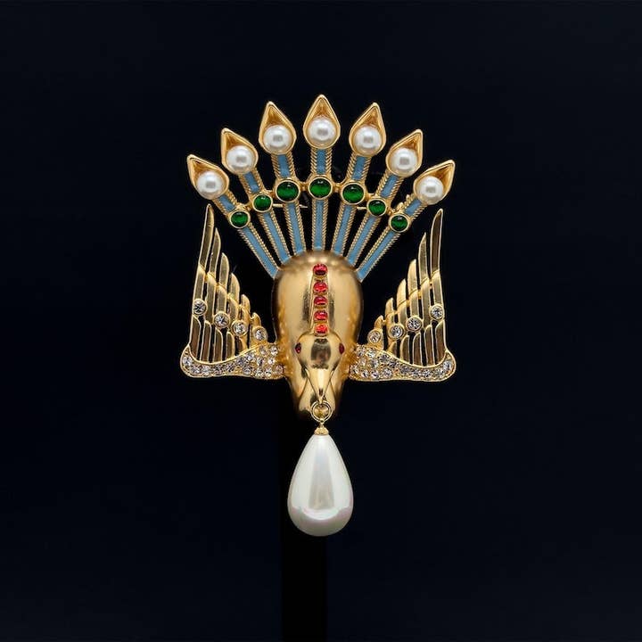 Chic Party Brooches & Palace Earrings: 3D Peacock, Vintage Deco & Art Deco Designs in Brass for a Unique Look for wholesale by Zenthaven