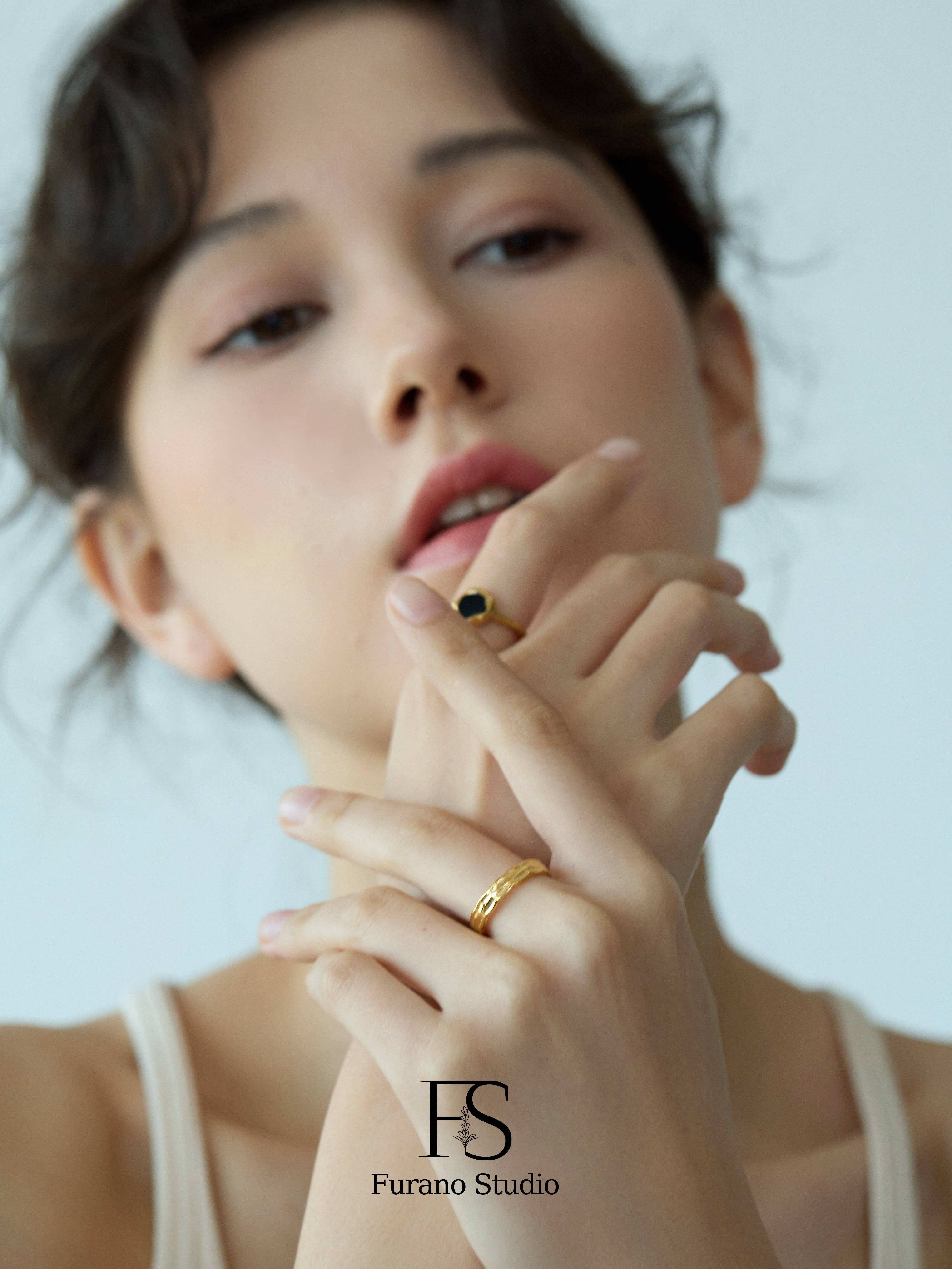 Furano Studio - Vente Chevalières - Bague noire, bague en or non ternissant5