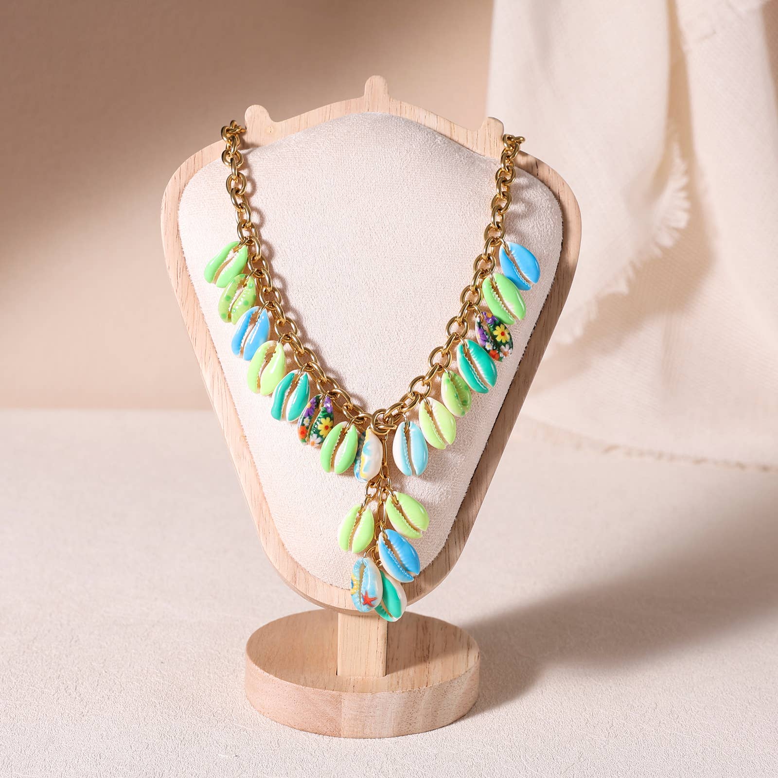 KALISTA - Wholesale Pendant/Charm Necklace - Cowrie Necklace2