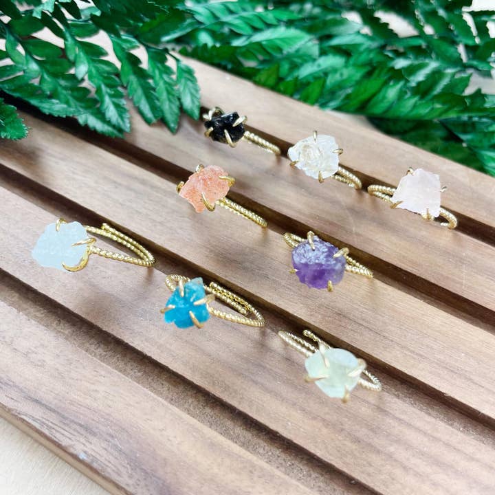 Ewelina Pas Jewelry - Wholesale Single Stone/Solitaire Ring - Small Gold Rough Nugget Prong Ring11