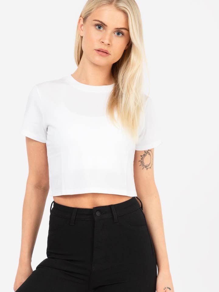 Camiseta ajustada recortada para venta al por mayor de Famme