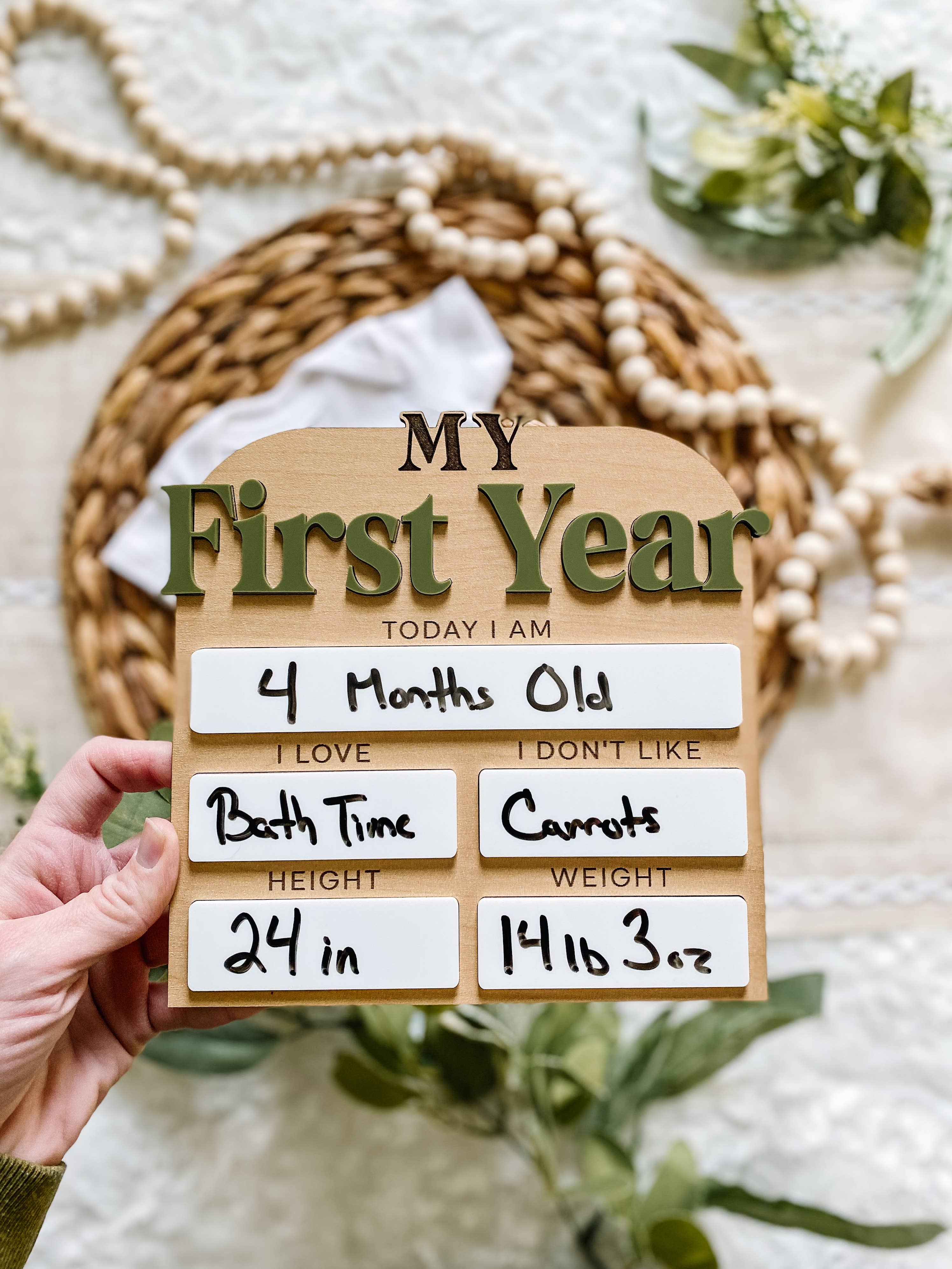 Claire and Bella - Vente Illustration événement/souvenir - Enfant et bébé - Tableau des statistiques mensuelles des jalons de la première année10