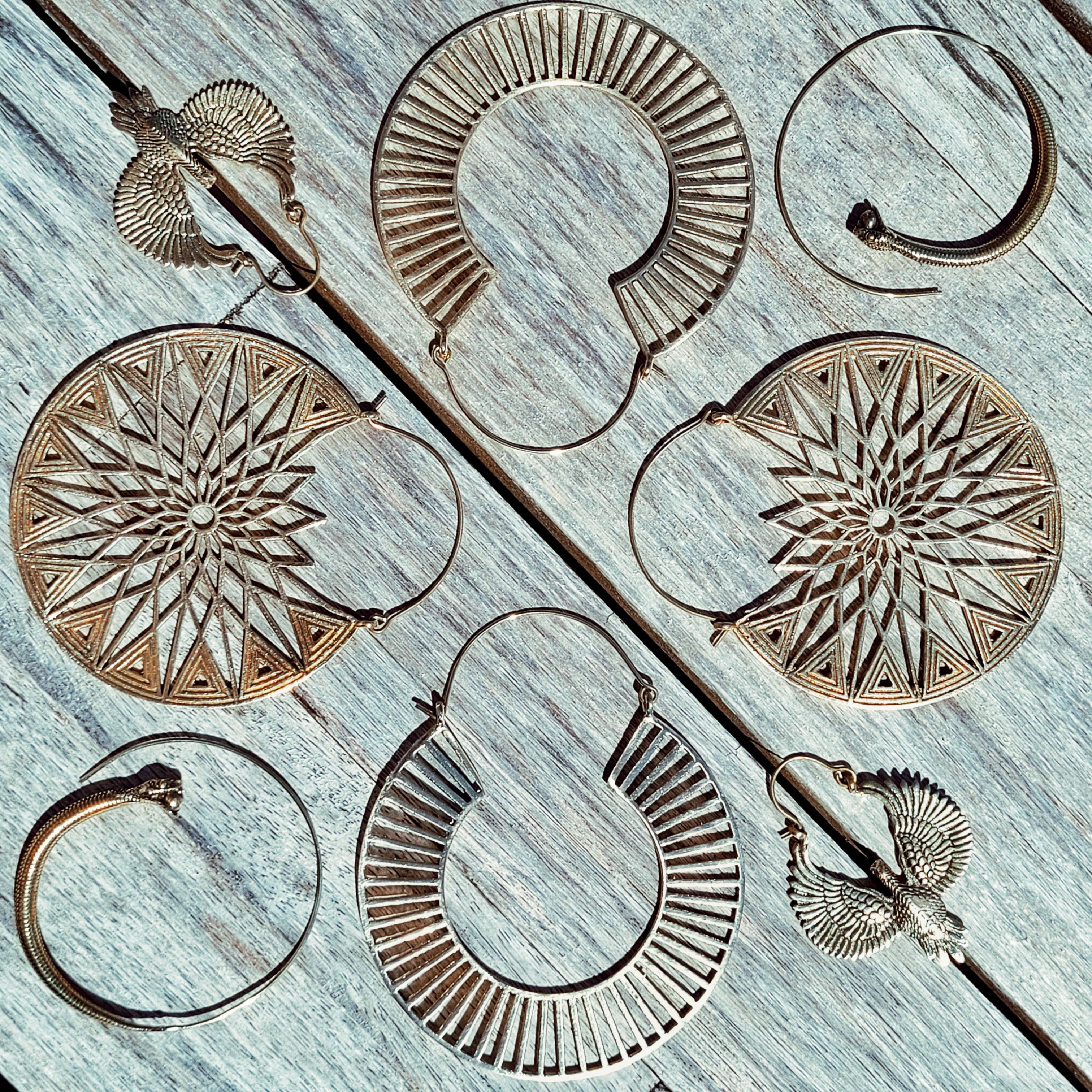 Bisjoux - Wholesale Hoop Earrings - Brass cobra snake hoop earrings6