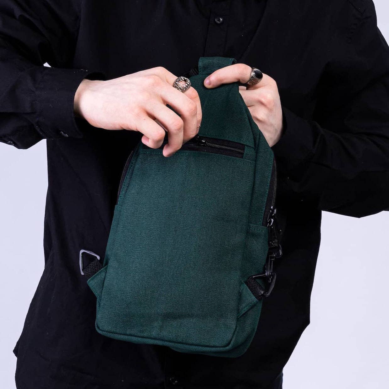 Ecodunia - Wholesale Crossbody Bag - Unisex - Large Canvas Crossbody Sling Bags |  Umoja6