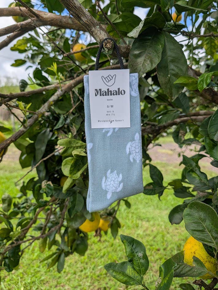 Koloa Farms - Wholesale Socks - Unisex - Sage Green Turtle socks - Hawaiian Print - Honu tropical 3