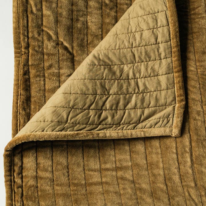 Co.House Designs - Wholesale Quilt - Channel Grid Velvet Quilt6