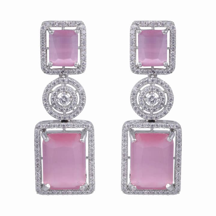 Orecchini a lobo a doppio strato con petali rosa in moissanite per la vendita all'ingrosso da parte di Vinnis Jewelry