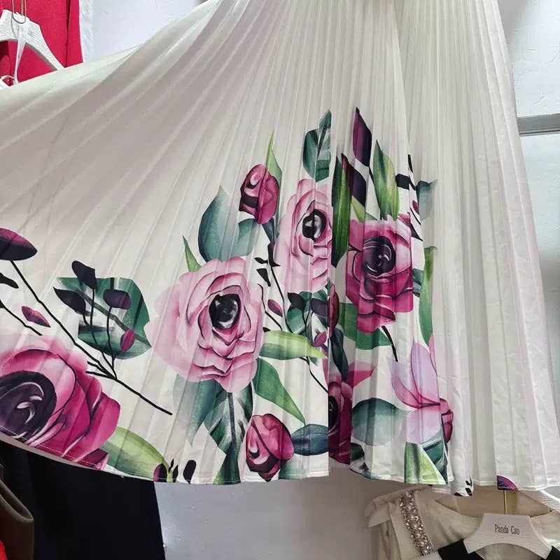 Hvid DR540Y Aftenkjole med 3D blomsterbroderi og plisseret talje for engroshandel på Faire8