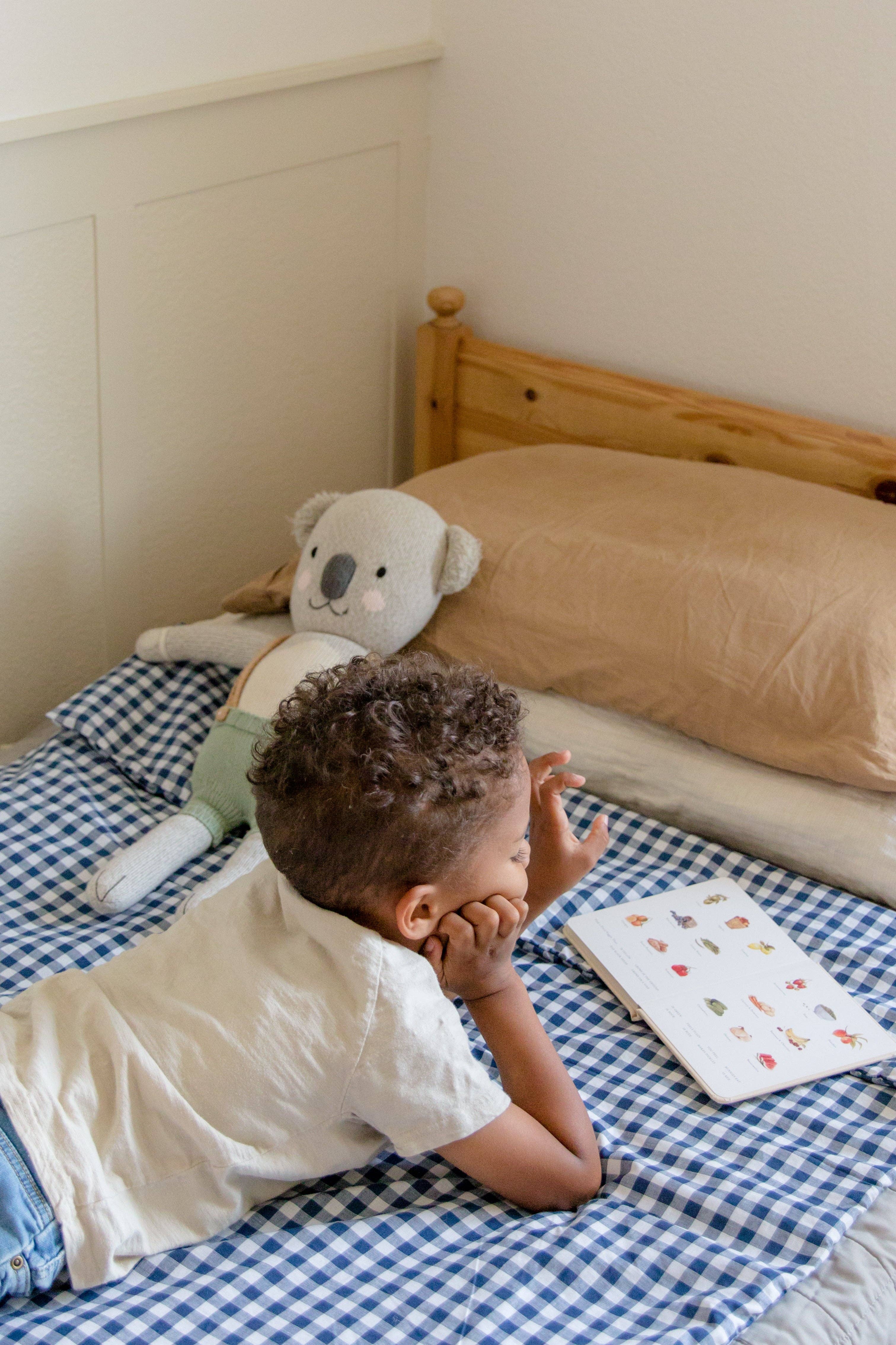 Little Mae and Co - Wholesale Quilt - Kinderen en baby - Marineblauwe Gingham Wieg Gewatteerde Deken6